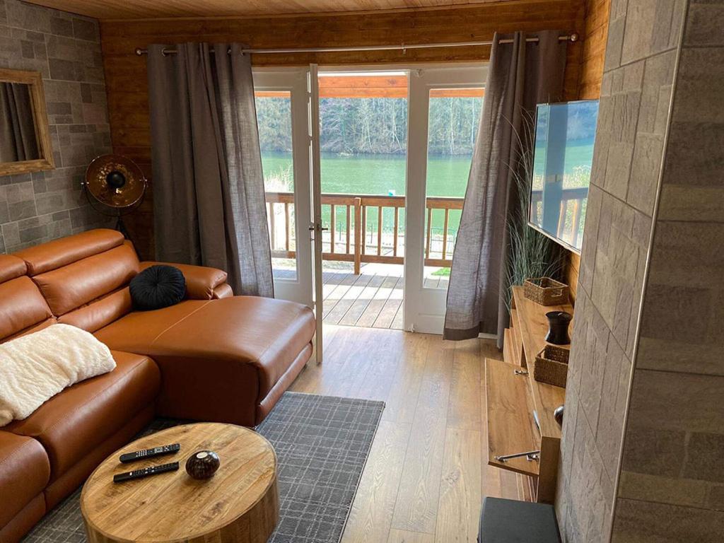 Le Chalet De Hermeton Hastiere-par-dela ภายนอก รูปภาพ