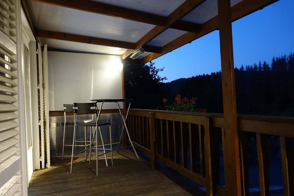 Le Chalet De Hermeton Hastiere-par-dela ภายนอก รูปภาพ